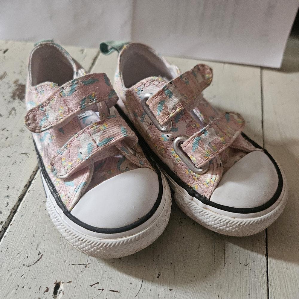 Toddler converse